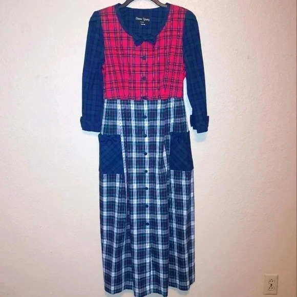 Sharon Young Dresses & Skirts - Vintage Sharon Young Plaid Dress Size Small Cottage Core